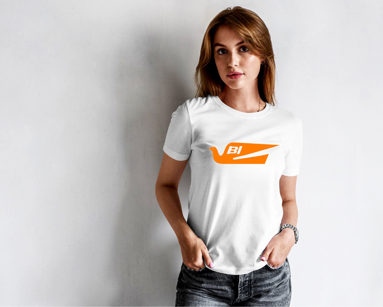 Braniff Airlines - Bird Logo - T-Shirt
