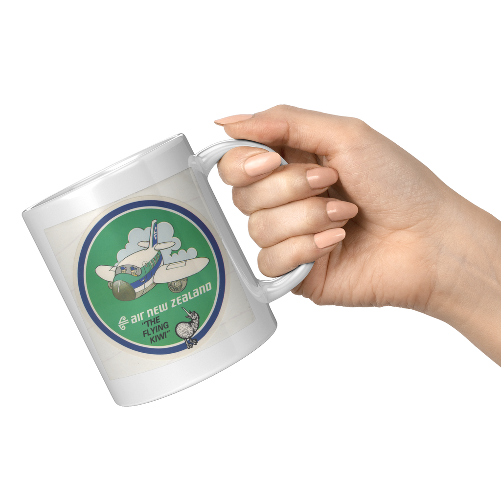Air_New_Zealand_Vintage_The_Flying_Kiwi__11oz_White_RH_Model_Mockup.png_16299268