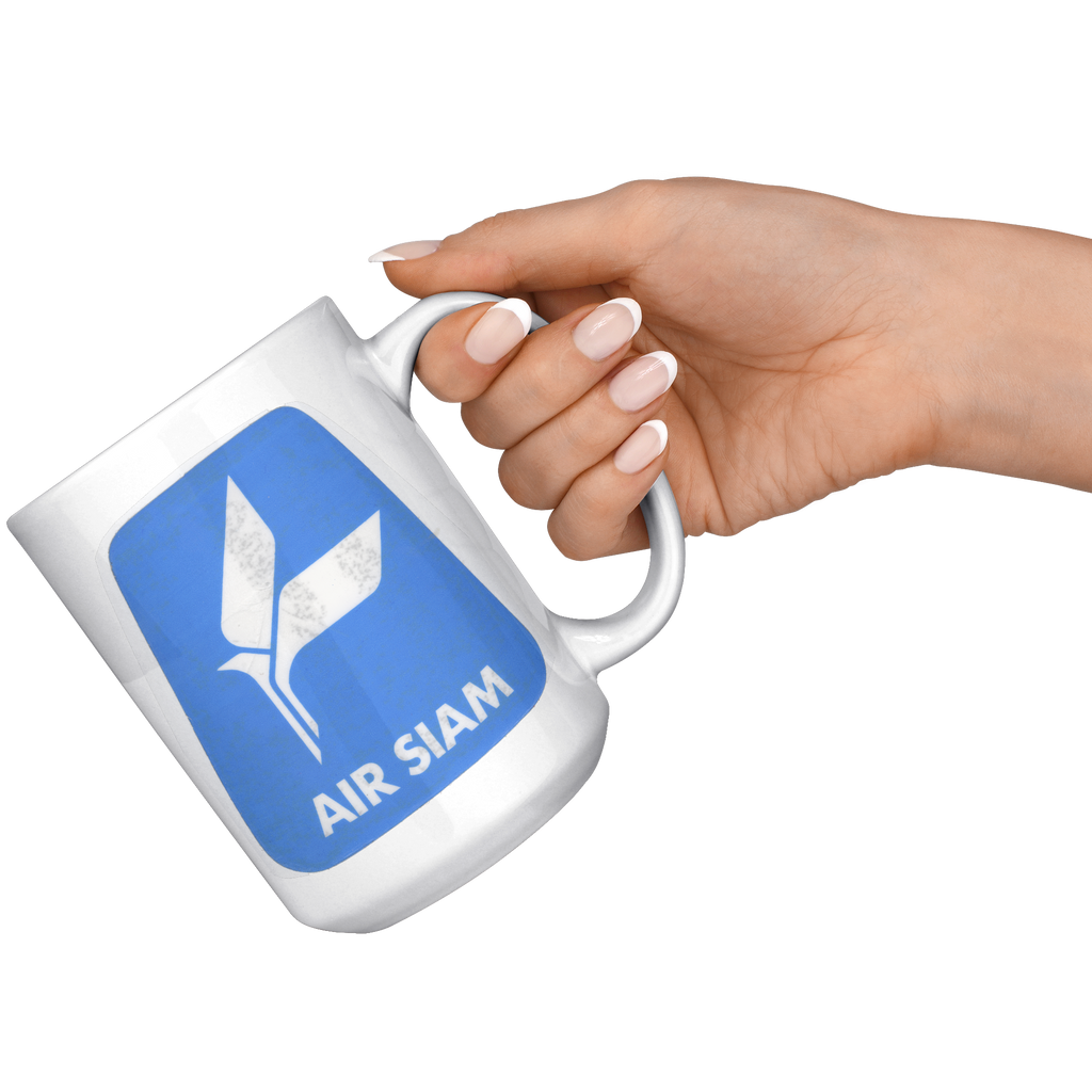 Air_Siam_Vintage_Blue_Bag_Sticker_15oz_C_15oz_White_RH_Model_Mockup.png_16299337