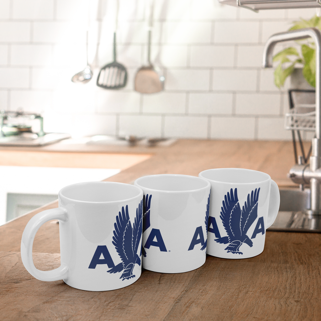 American_Airlines_1940s_Eagle_Logo_20oz__Line_Angle_Mockup.png