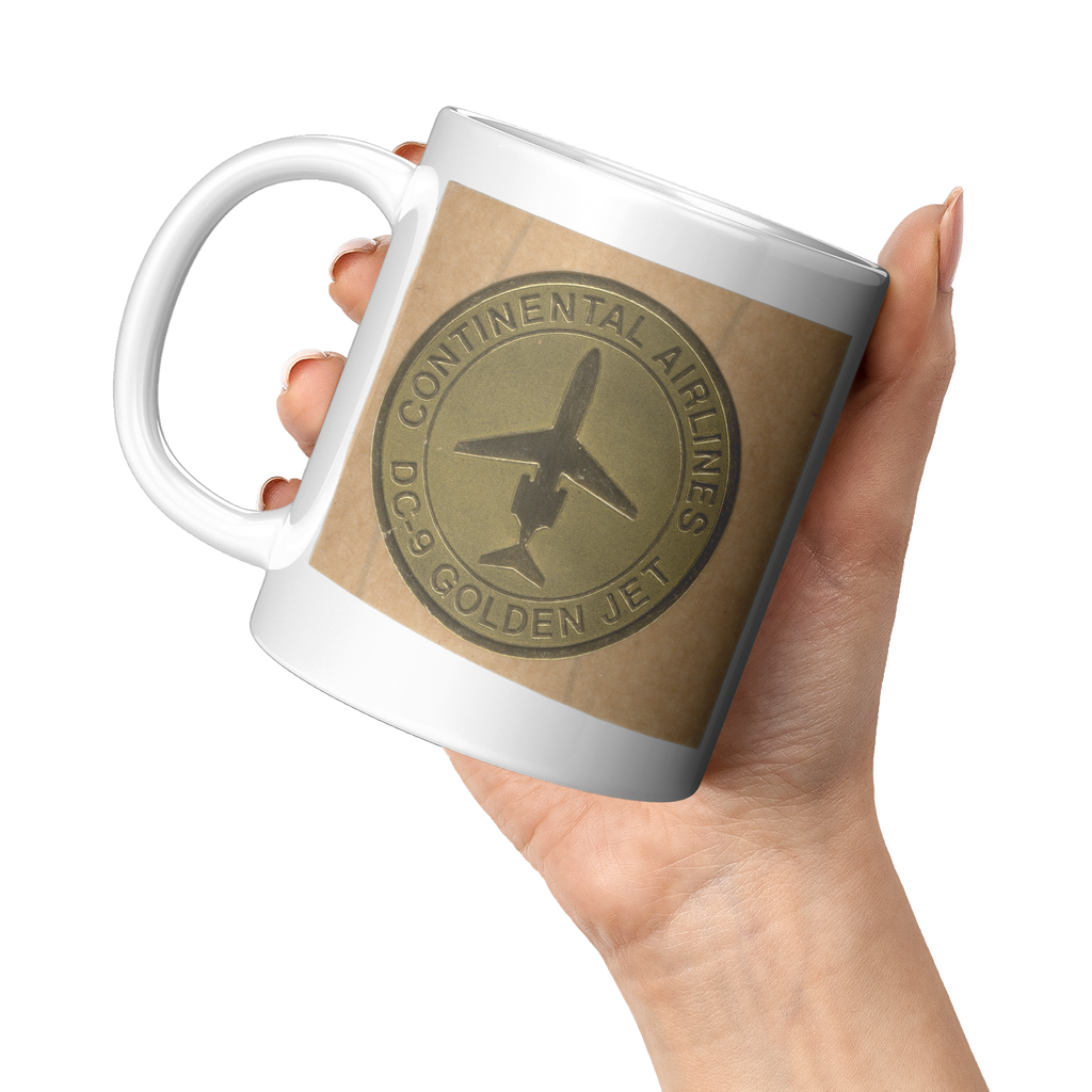 Continental_Airlines_Vintage_DC-9_Golden_11oz_White_LH_Model_Mockup.png_16300436