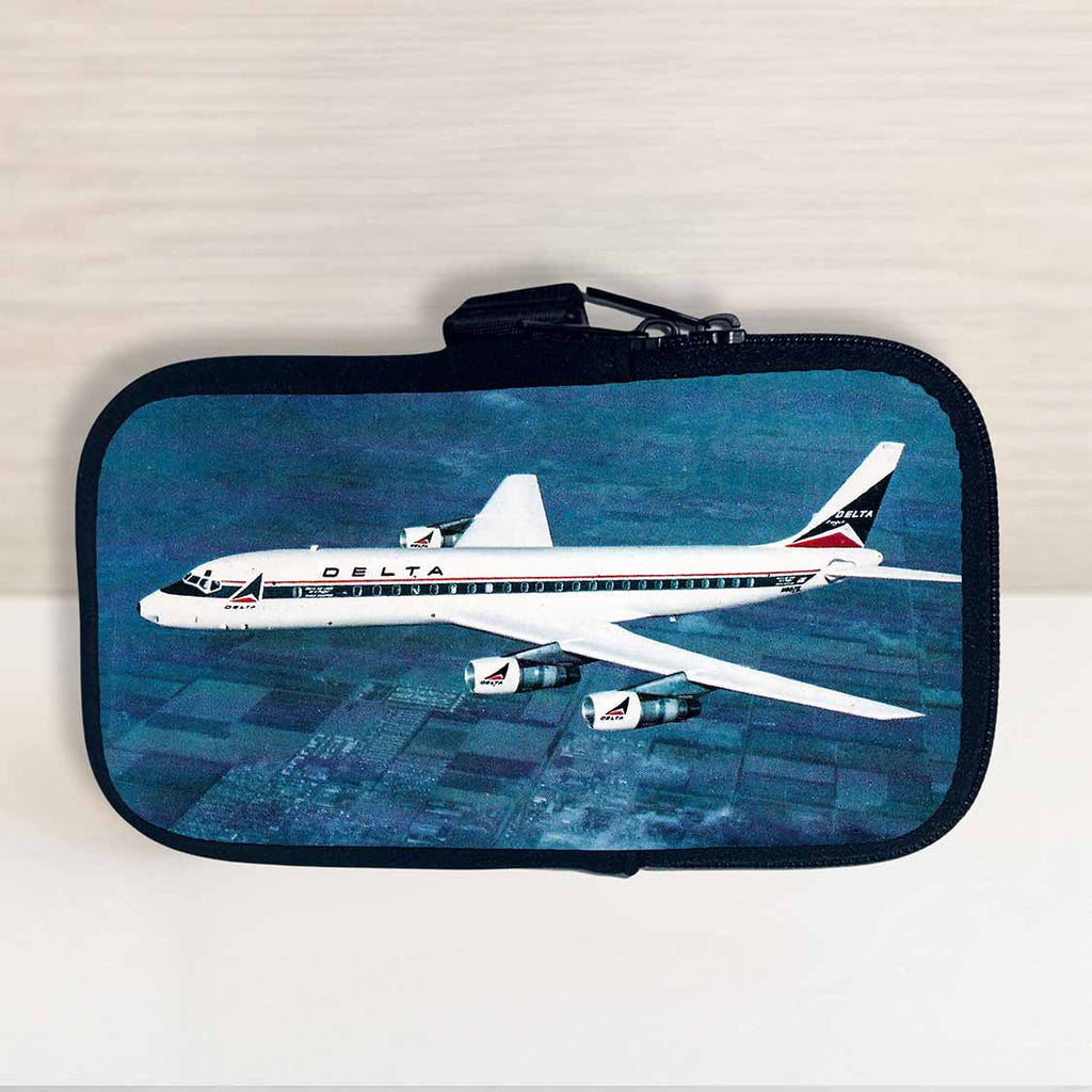 Delta Air Lines Travel Pouch
