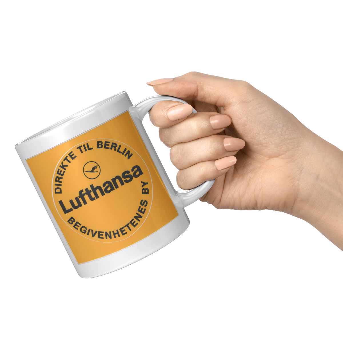 Lufthansa_Direkte_Til_Berlin_Vintage_Sti_11oz_White_RH_Model_Mockup.png_16302624