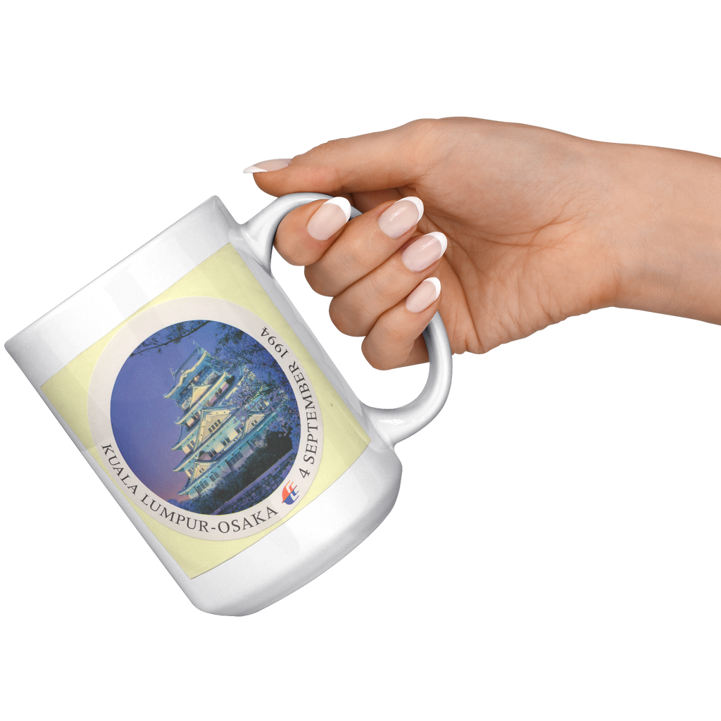 Malaysia_Airlines_Kuala_Lumpur_Osaka_199_15oz_White_RH_Model_Mockup.png_16302888