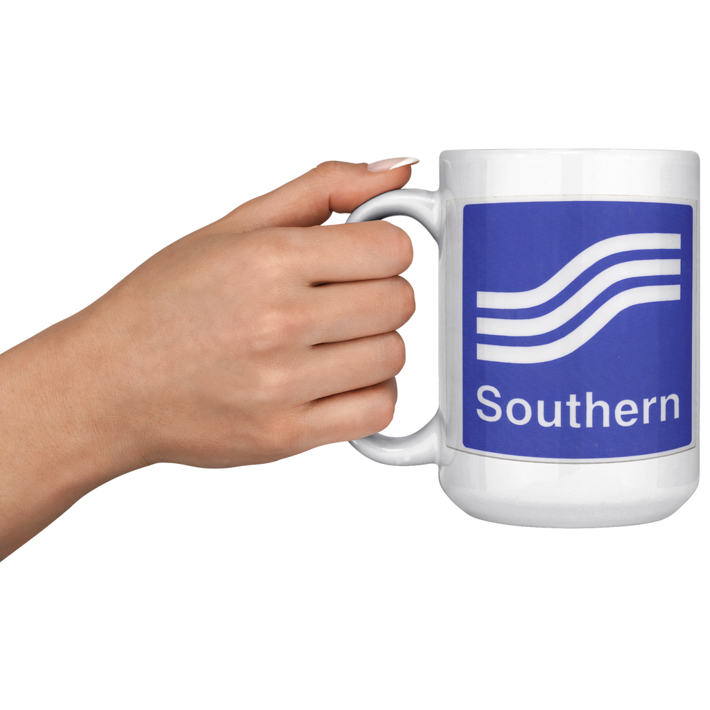 Southern_Airways_Vintage_Logo_Bag_Sticke_15oz_White_LH_Model_Mockup.png_16304081