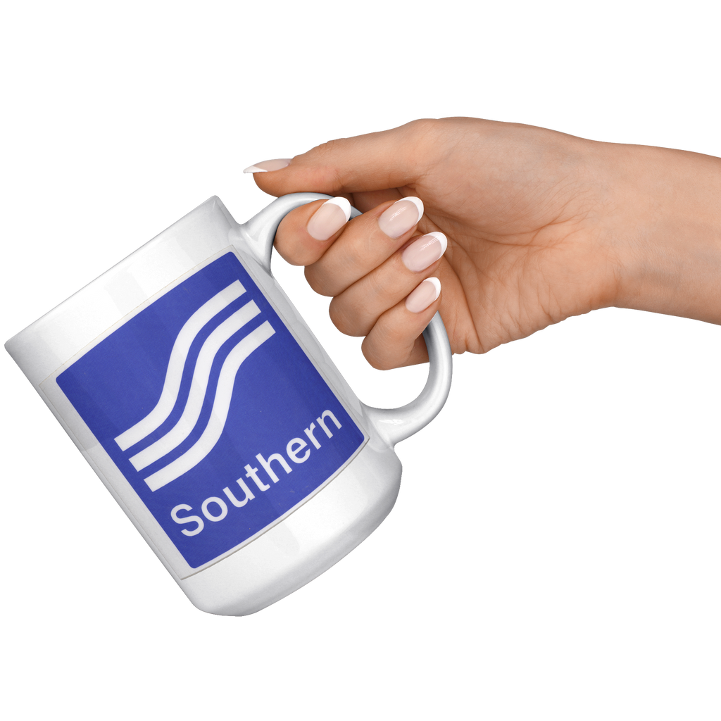 Southern_Airways_Vintage_Logo_Bag_Sticke_15oz_White_RH_Model_Mockup.png_16304083