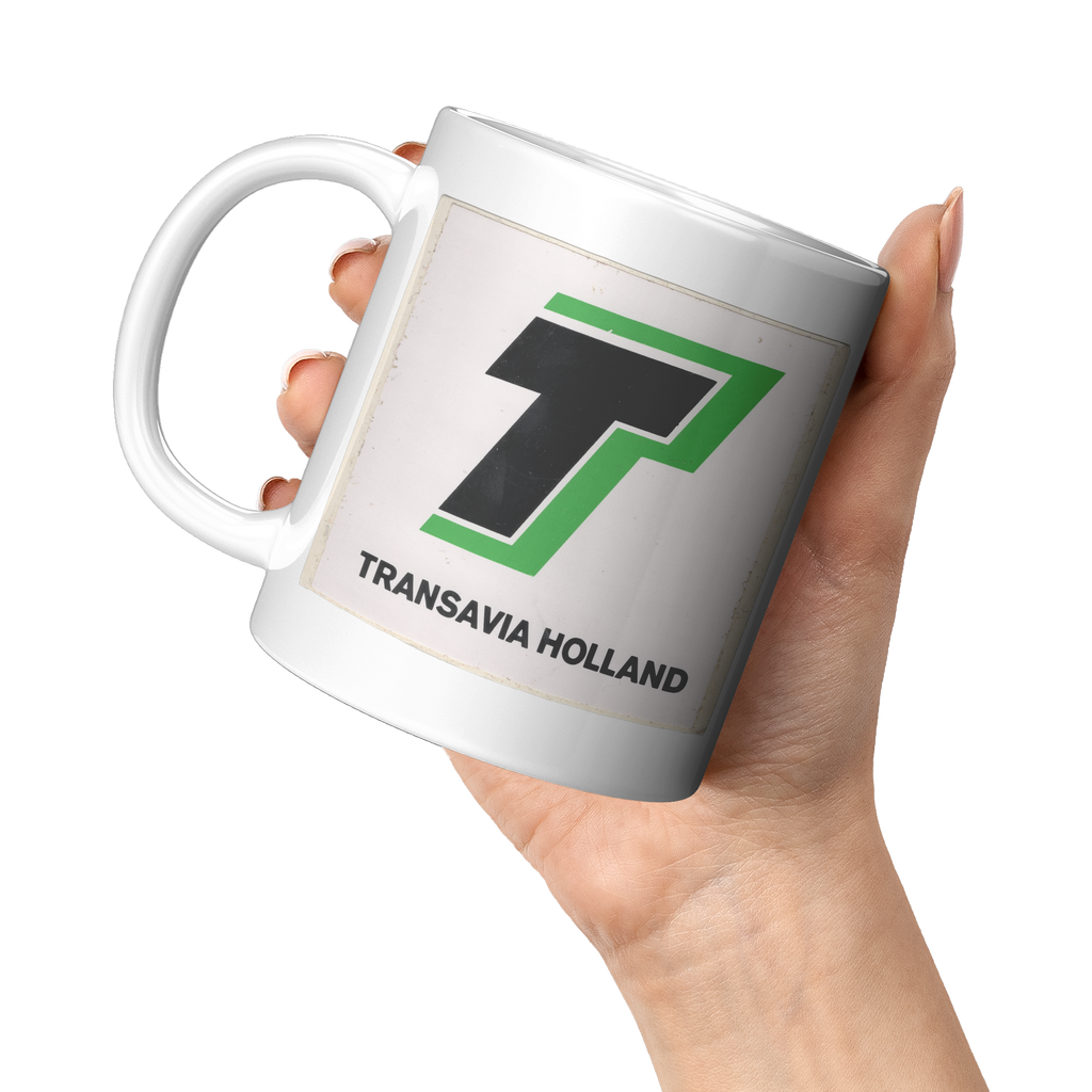 Transavia_Holland_Vintage_Bag_Sticker_11_11oz_White_LH_Model_Mockup.png_16304359